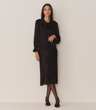 Load image into Gallery viewer, ELOWENA SKIRT -- BLACK