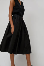 Load image into Gallery viewer, Nothing Written Serto Gathered Skirt in Black